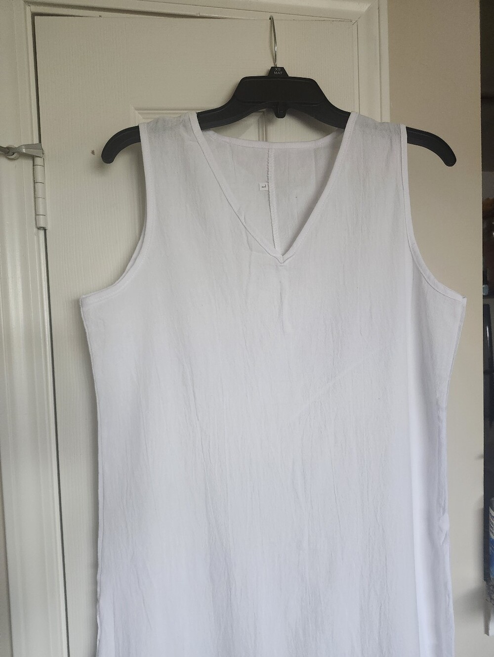 Sleveless White Dress